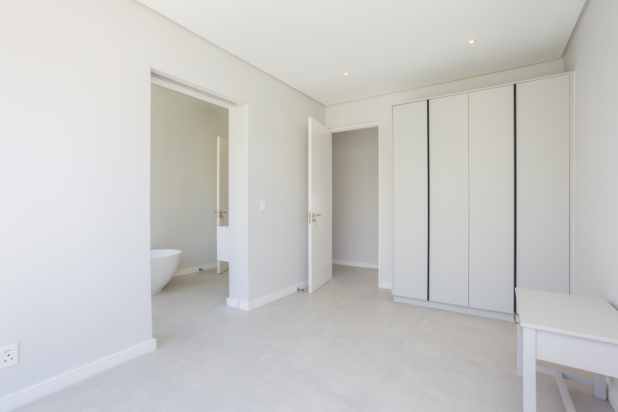 4 Bedroom Property for Sale in Val De Vie Estate Western Cape